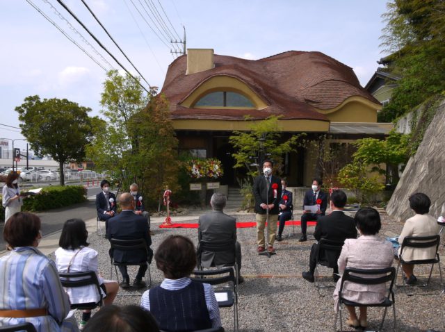 来賓挨拶を述べる川口会長